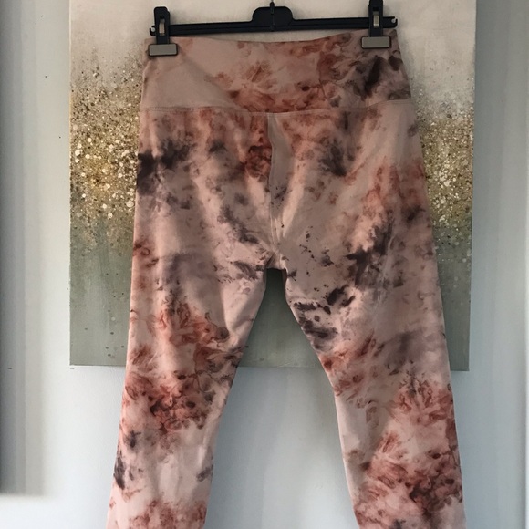 Harmony Balance Yoga Pants (NWT) - Picture 9 of 11